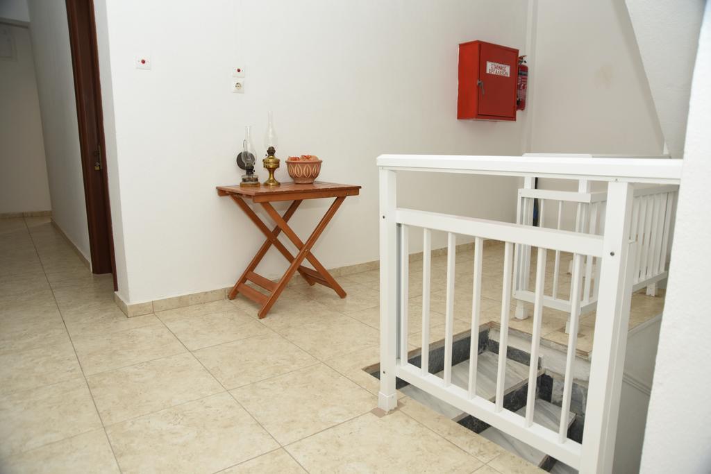 Anestis Chatzimihail Rooms Kamariotissa エクステリア 写真